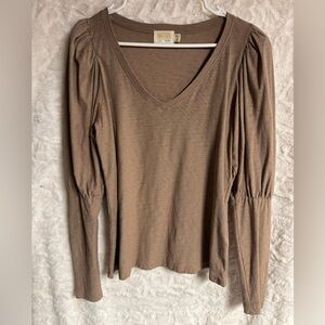 Nation Medium  Women's Taupe Long Sleeve Top